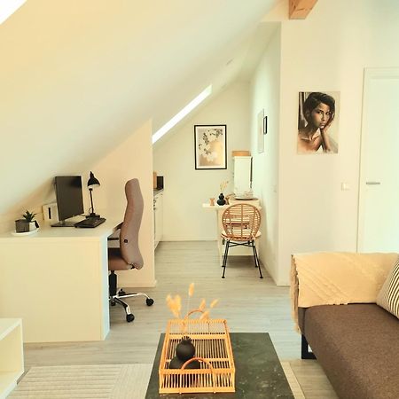 Homestay-Stylish, Zentral- Loft Apartment-Parking Ingolstadt Kültér fotó