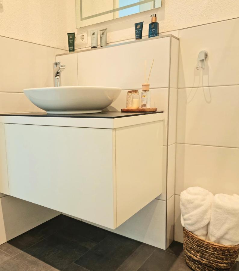 Homestay-Stylish, Zentral- Loft Apartment-Parking Ingolstadt Kültér fotó