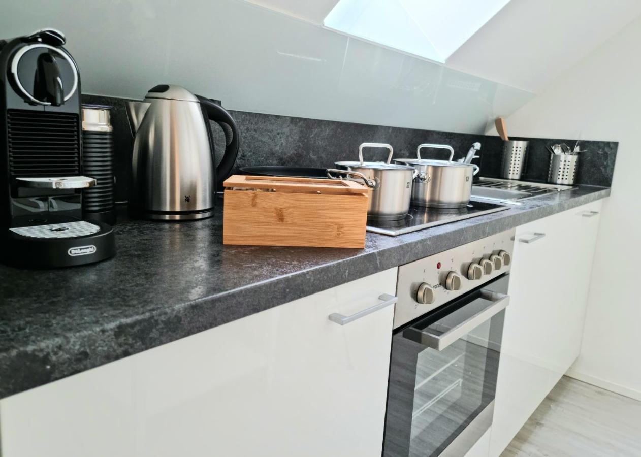 Homestay-Stylish, Zentral- Loft Apartment-Parking Ingolstadt Kültér fotó