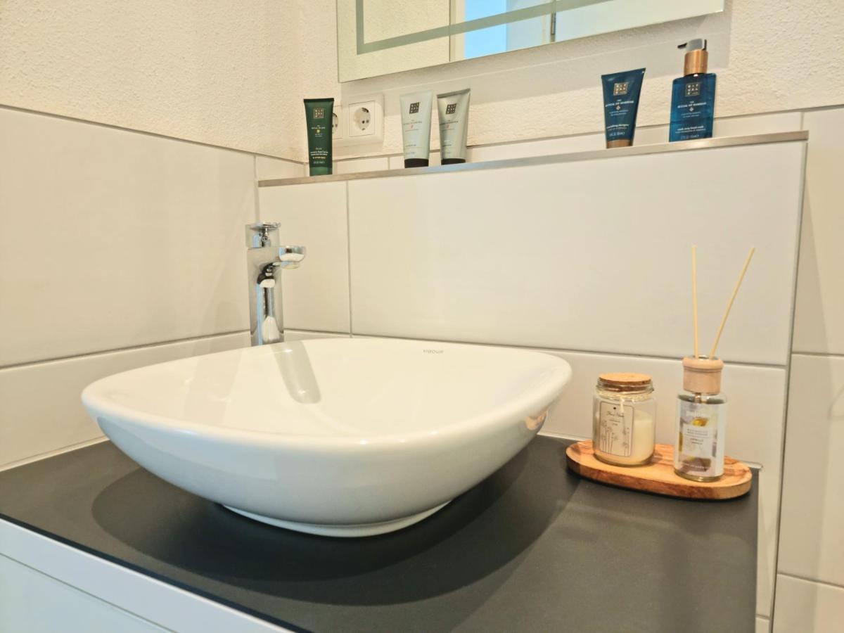 Homestay-Stylish, Zentral- Loft Apartment-Parking Ingolstadt Kültér fotó