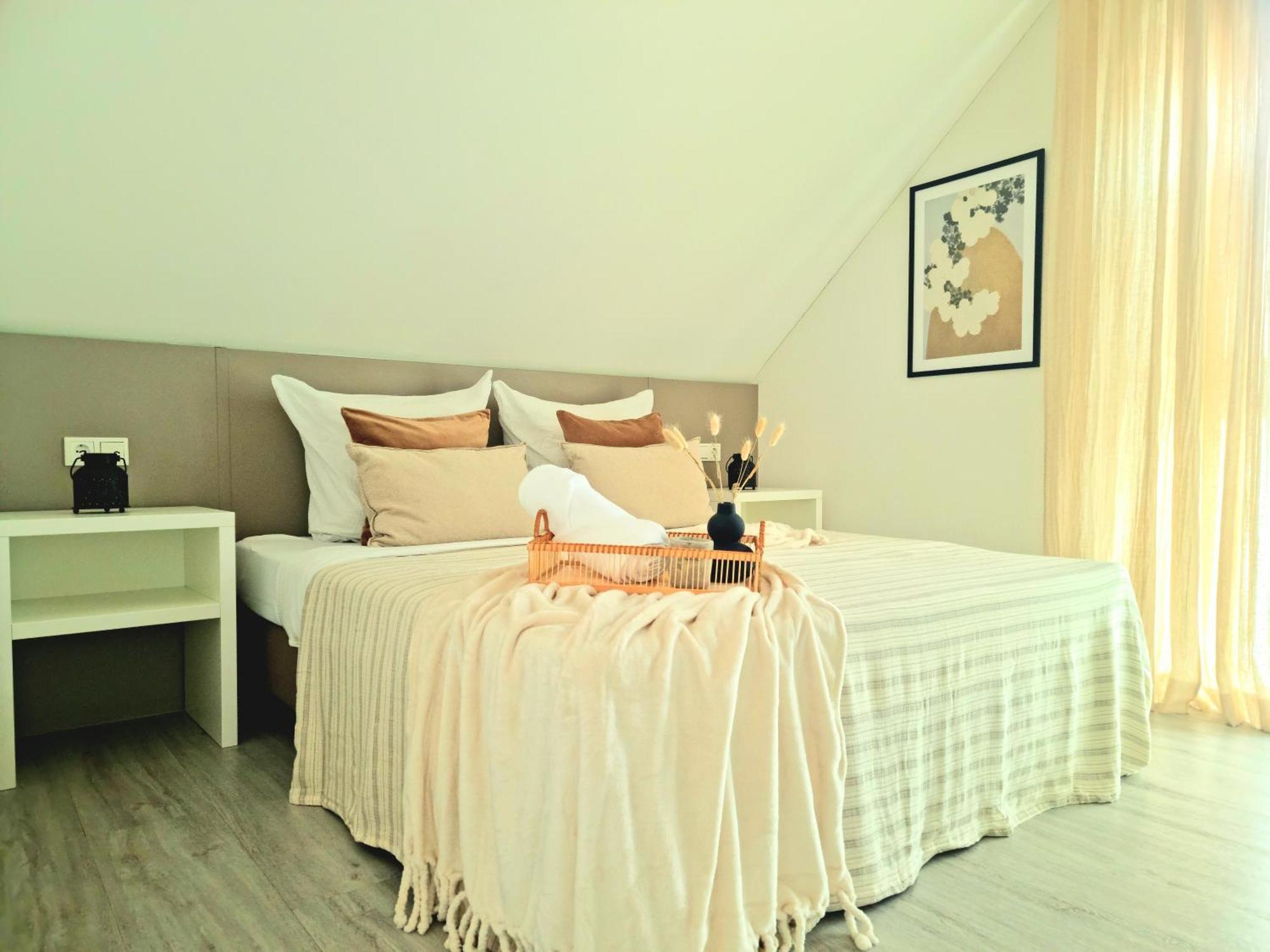 Homestay-Stylish, Zentral- Loft Apartment-Parking Ingolstadt Kültér fotó